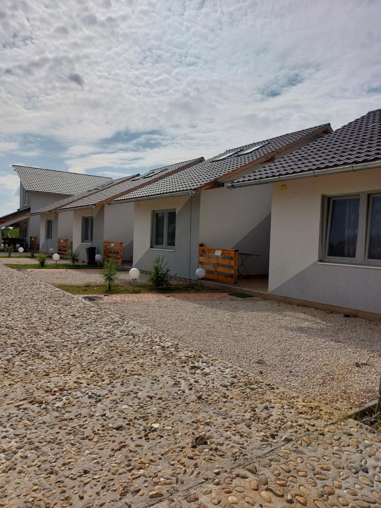 Cserke Holdfeny Apartman Cserkeszőlő Eksteriør bilde