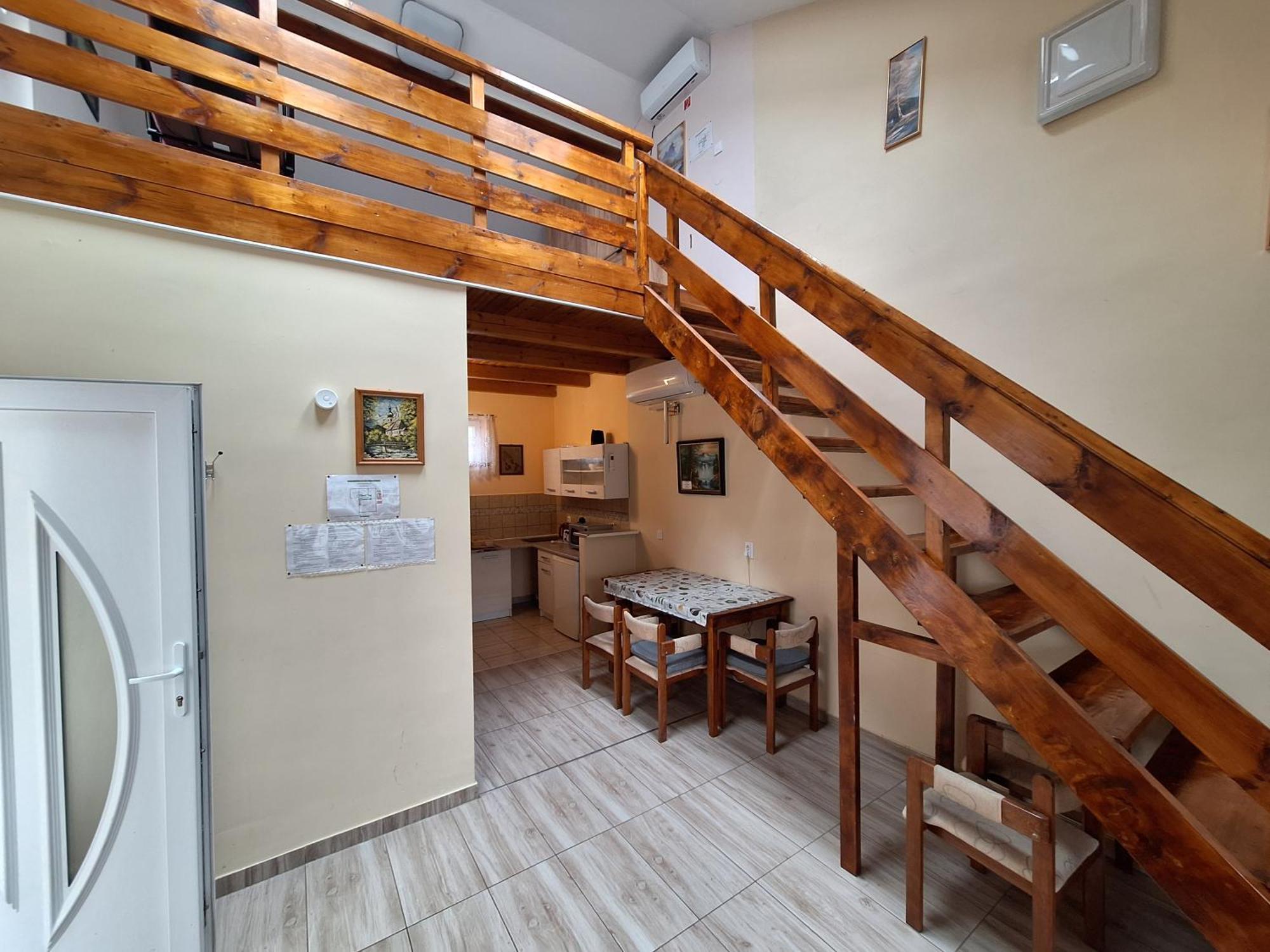 Cserke Holdfeny Apartman Cserkeszőlő Eksteriør bilde